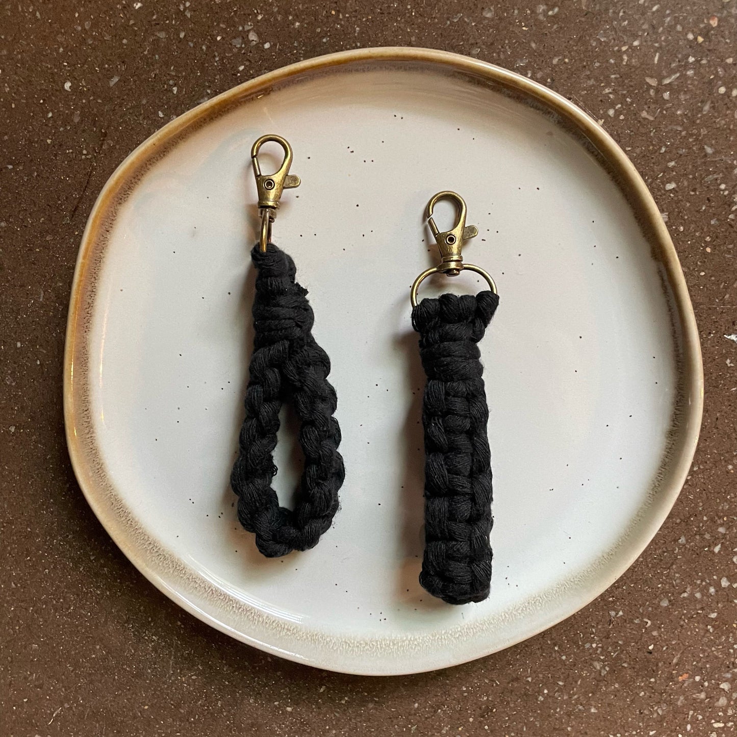 Macrame Finger Loops In Black